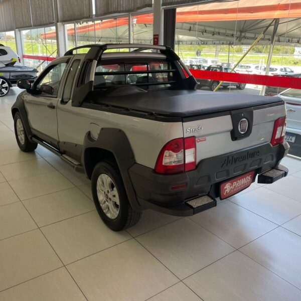 Fiat - Strada Adventure 1.8/ 1.8 LOCKER Flex CE - Image 6