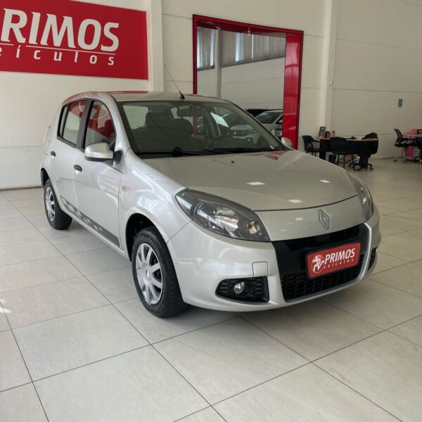 Renault - SANDERO Expression Hi-Flex 1.0 16V 5p - Image 4
