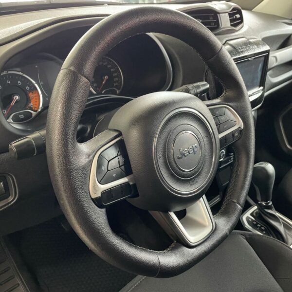 Jeep - RENEGADE - Image 11