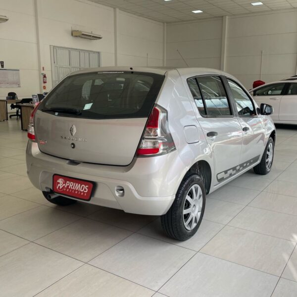 Renault - SANDERO Expression Hi-Flex 1.0 16V 5p - Image 7