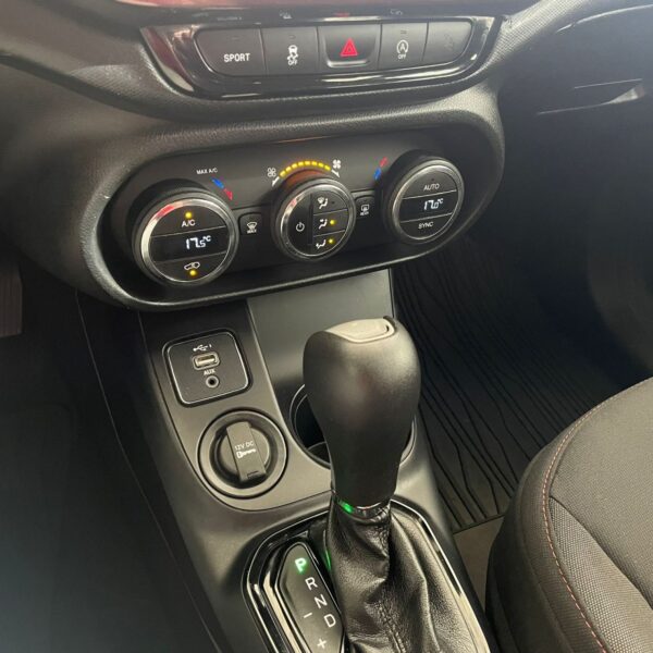 Fiat - Toro Freedom 1.8 16V Flex Aut. - Image 14