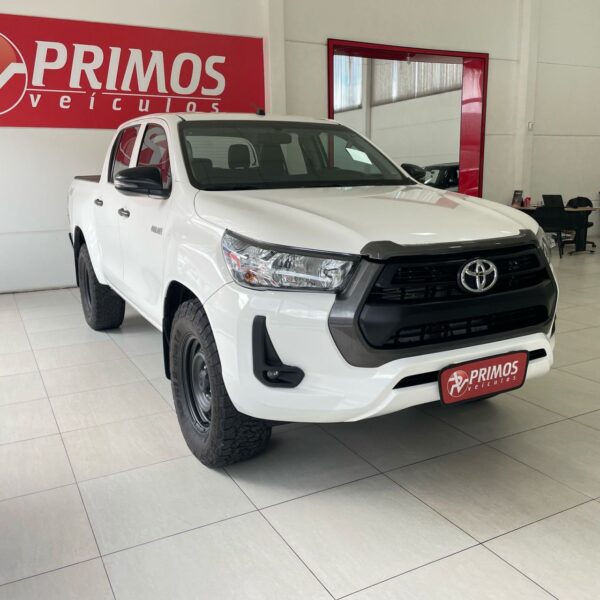 Toyota - Hilux CD 4x4 2.8 Diesel Mec. - Image 4