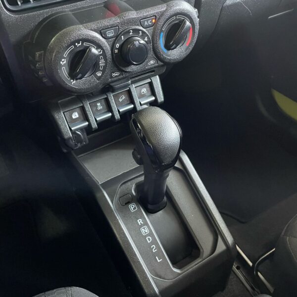 Jimny Sierra 4YOU ALLGRIP 1.5 16V Aut. - Image 15