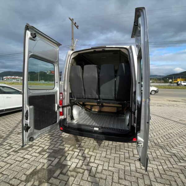 Master 2.3 dCi Executive Longo 16L Dies - Image 7