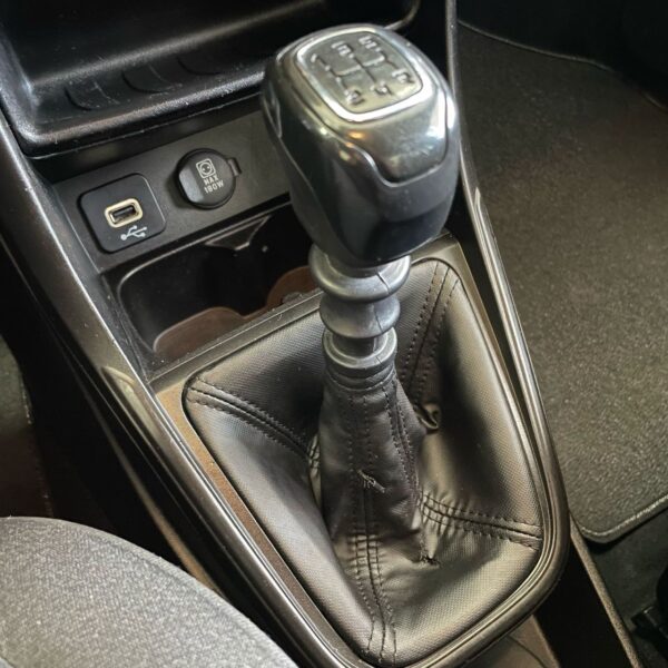 Strada Freedom 1.3 Flex 8V  CS Plus - Imagem 15