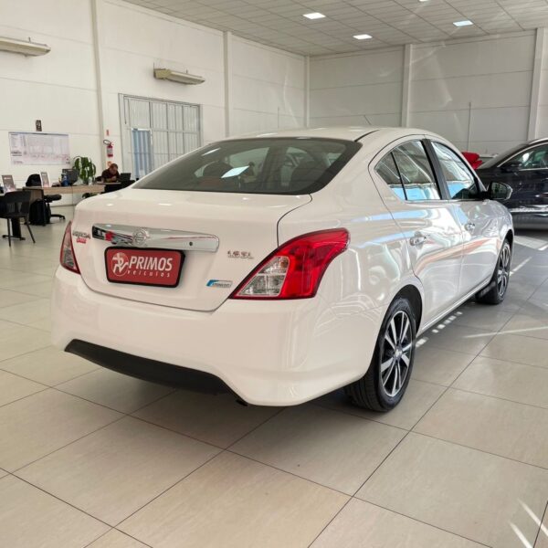 VERSA SL 1.6 16V FlexStart 4p Aut. - Imagem 5