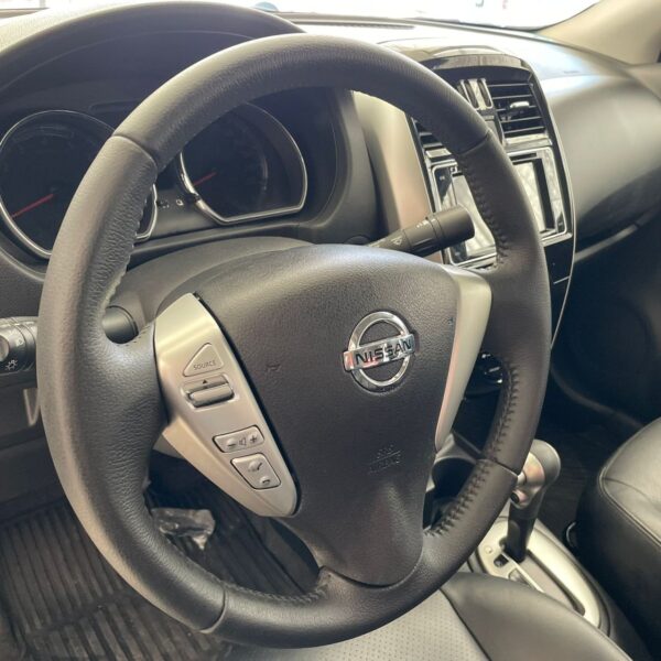 VERSA SL 1.6 16V FlexStart 4p Aut. - Imagem 10