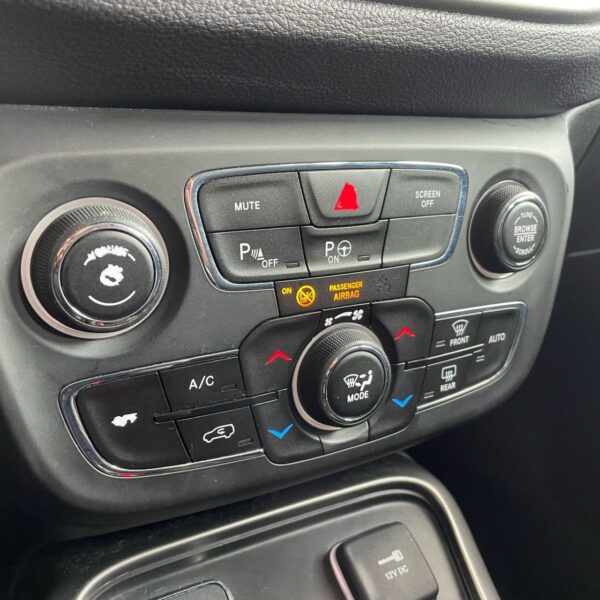 COMPASS LONGITUDE 2.0 4x2 Flex 16V Aut. - Imagem 13