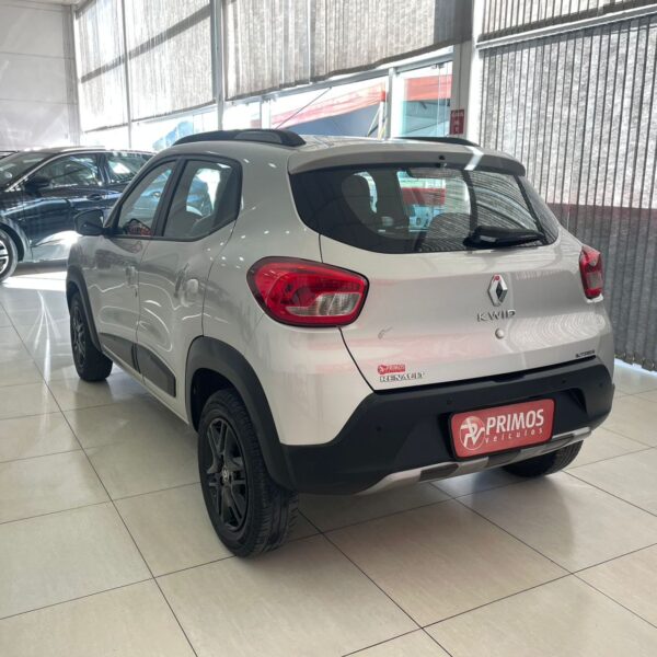 KWID OUTSIDER 1.0 Flex 12V 5p Mec. - Imagem 5