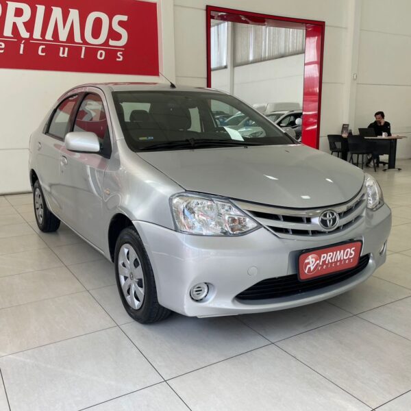 ETIOS XS Sedan1.5 Flex 16V 4p Mec. - Imagem 3