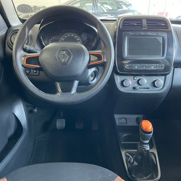 KWID OUTSIDER 1.0 Flex 12V 5p Mec. - Imagem 9