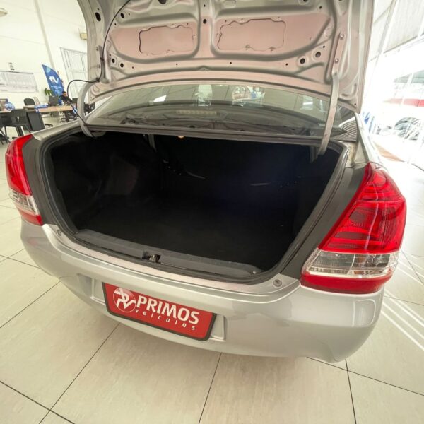 ETIOS XS Sedan1.5 Flex 16V 4p Mec. - Imagem 7