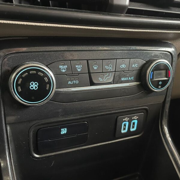EcoSport TITANIUM 1.5 12V Flex 5p Aut. - Imagem 14