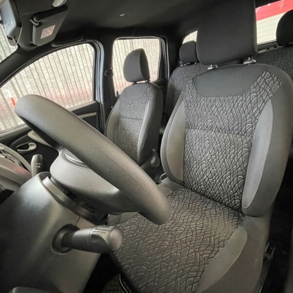 DUSTER OROCH Expression 1.6 Flex 16V Mec - Imagem 11