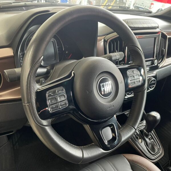 Strada Ranch 1.3 Flex 8V CD Aut. - Imagem 9