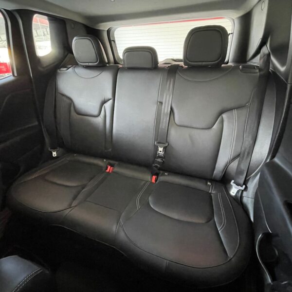 Renegade Limited 1.8 4x2 Flex 16V Aut. - Imagem 12