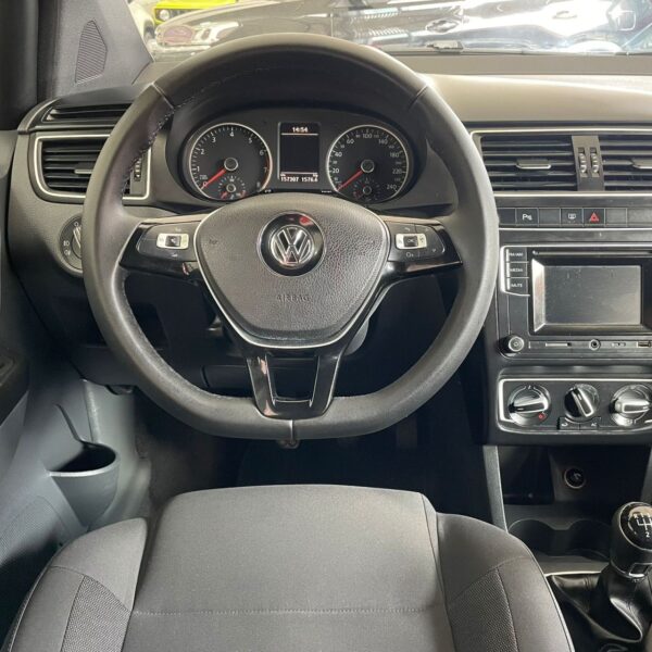 Fox RUN 1.6 Flex 8V 5p - Imagem 9