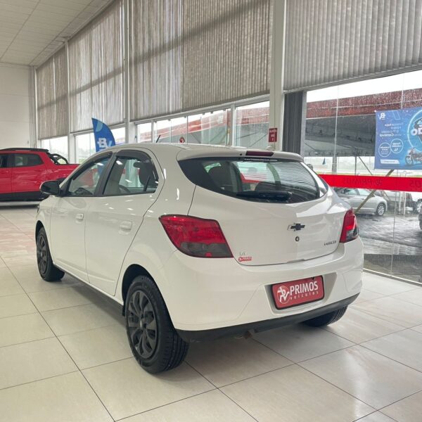 ONIX HATCH LT 1.4 8V FlexPower 5p Mec. - Imagem 6