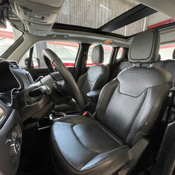 Renegade Limited 1.8 4x2 Flex 16V Aut. - Imagem 11