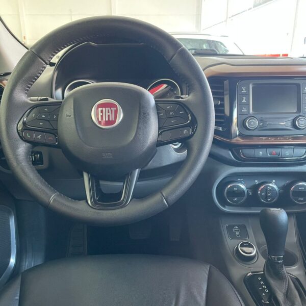 Toro Volcano 2.0 16V 4x4 TB Diesel Aut. - Imagem 9