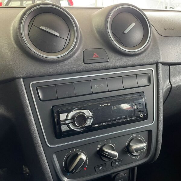 Gol TRACK 1.0 Mi Total Flex 8V 4p - Imagem 11