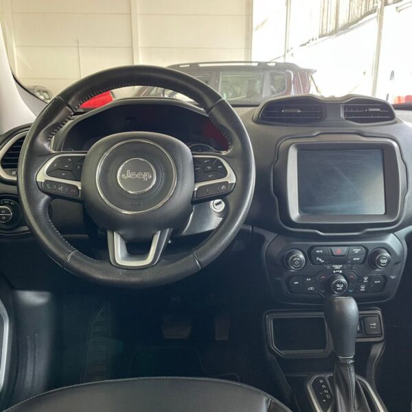 Renegade Longitude 1.8 4x2 Flex 16V Aut. - Imagem 9