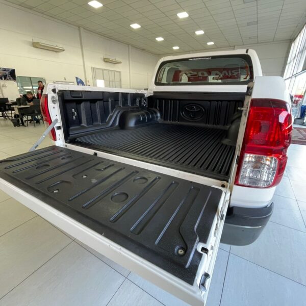 Hilux CD 4x4 2.8 Diesel Mec. - Imagem 7