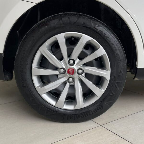 Grand Siena ATTRAC. 1.4 EVO F.Flex 8V - Imagem 8