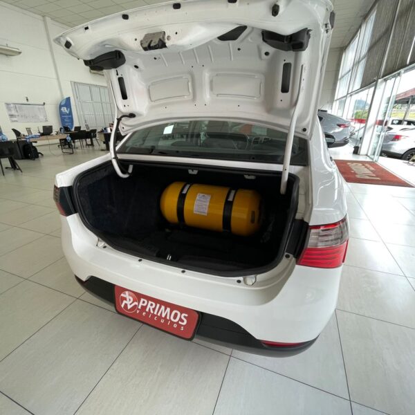 Grand Siena ATTRAC. 1.4 EVO F.Flex 8V - Imagem 7