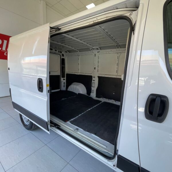 Ducato Cargo Medio 2.3 16V Diesel - Imagem 8