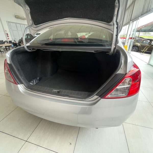 VERSA SV 1.6 16V FlexStart 4p Aut. - Imagem 7