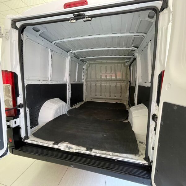 Ducato Cargo Medio 2.3 16V Diesel - Imagem 7