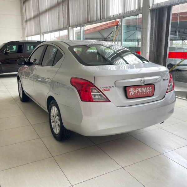VERSA SV 1.6 16V FlexStart 4p Aut. - Imagem 6