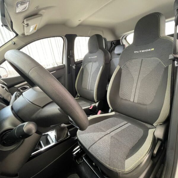 KWID OUTSIDER 1.0 Flex 12V 5p Mec. - Imagem 10