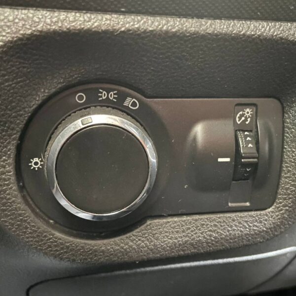 ONIX HATCH LT 1.4 8V FlexPower 5p Mec. - Imagem 15