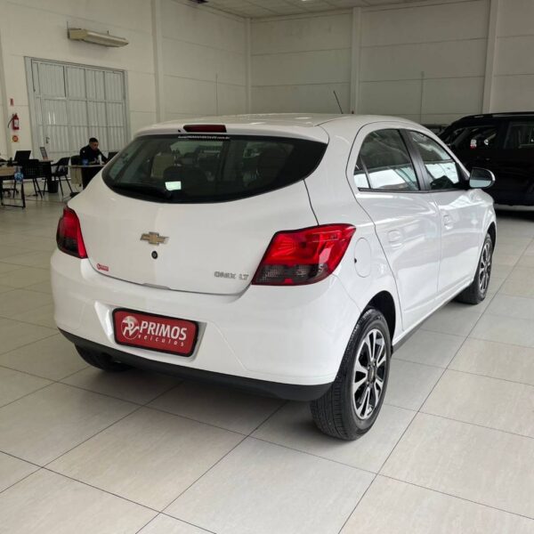 ONIX HATCH LT 1.4 8V FlexPower 5p Mec. - Imagem 5