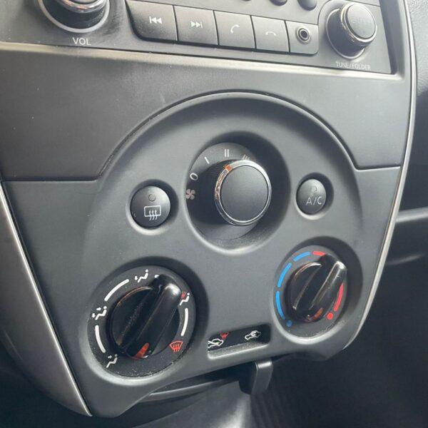 VERSA SV 1.6 16V FlexStart 4p Aut. - Imagem 14
