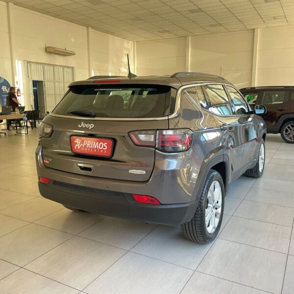 COMPASS LONG. T270 1.3 TB 4x2 Flex Aut. - Imagem 5