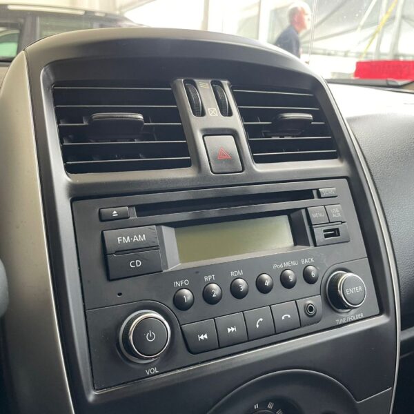 VERSA SV 1.6 16V FlexStart 4p Aut. - Imagem 13